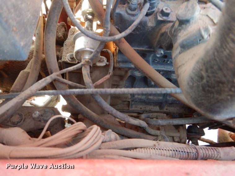 image for item DJ8884 2000 Moffett M5000  forklift