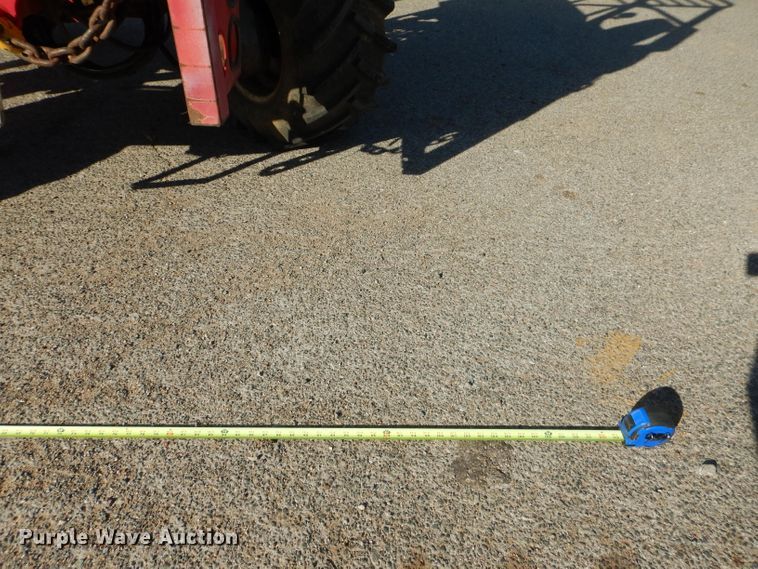 image for item DJ8884 2000 Moffett M5000  forklift