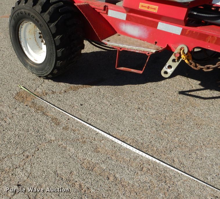 image for item DJ8884 2000 Moffett M5000  forklift