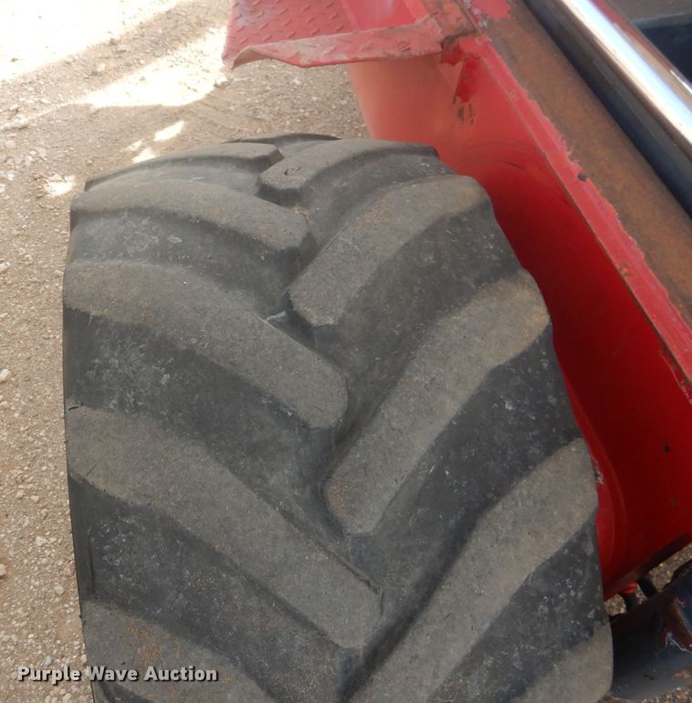 image for item DJ8884 2000 Moffett M5000  forklift