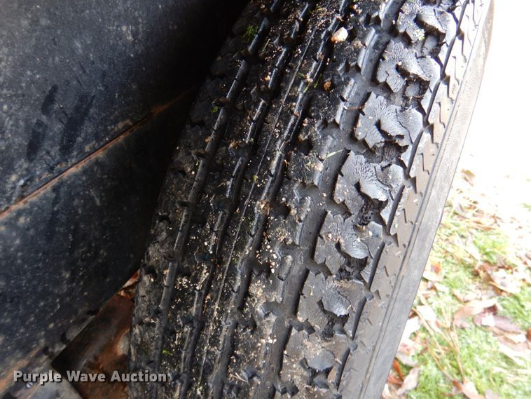 image for item DK1268 2015 H&H  utility trailer