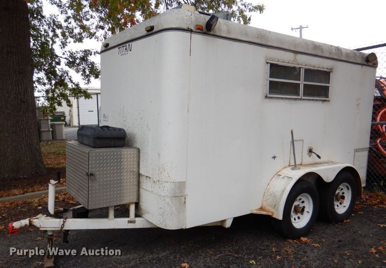 image for item DK1272 1999 Titan  enclosed cargo trailer
