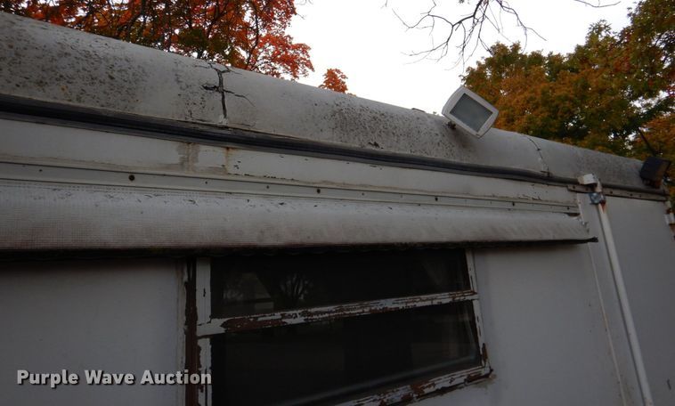 image for item DK1272 1999 Titan  enclosed cargo trailer