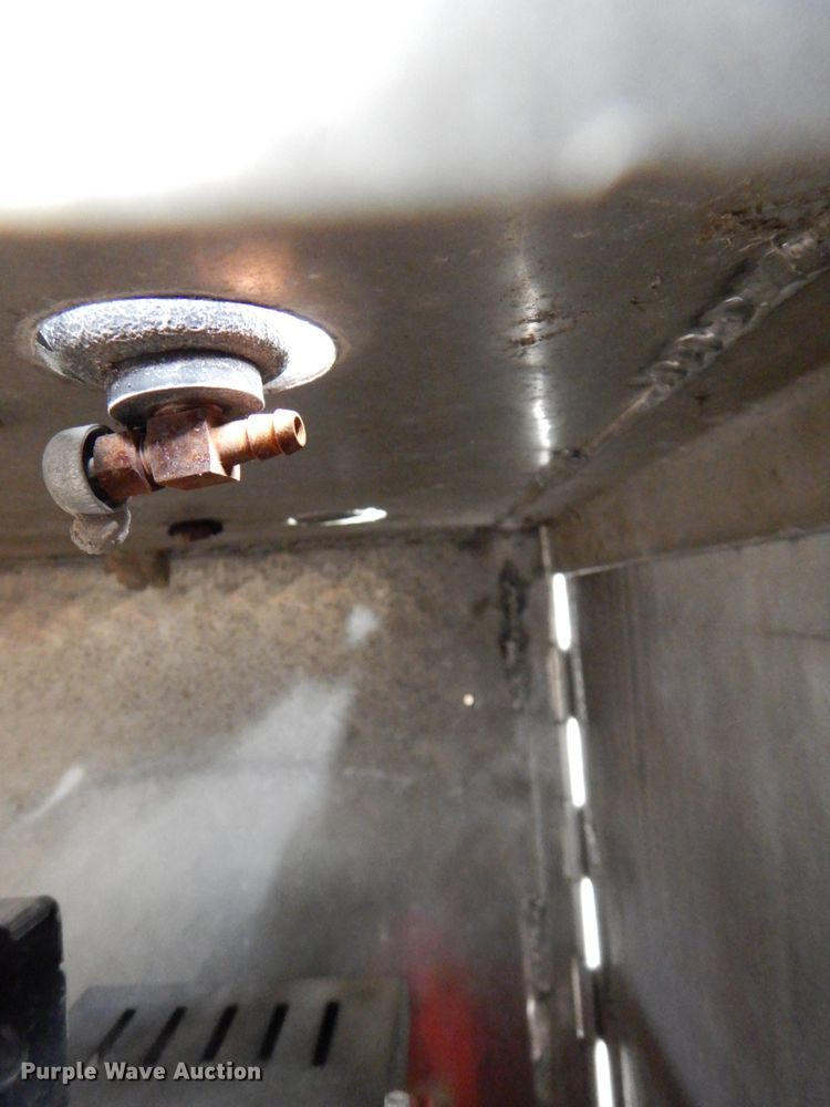 image for item DK1272 1999 Titan  enclosed cargo trailer