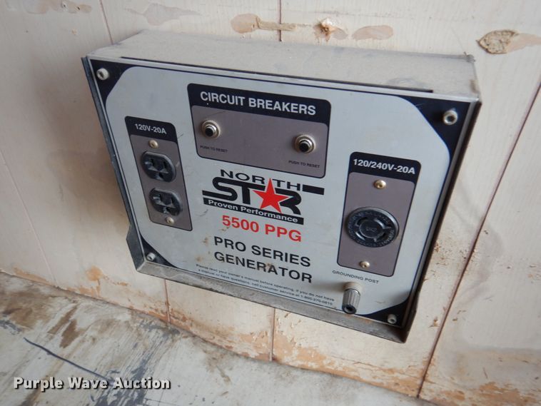 image for item DK1272 1999 Titan  enclosed cargo trailer