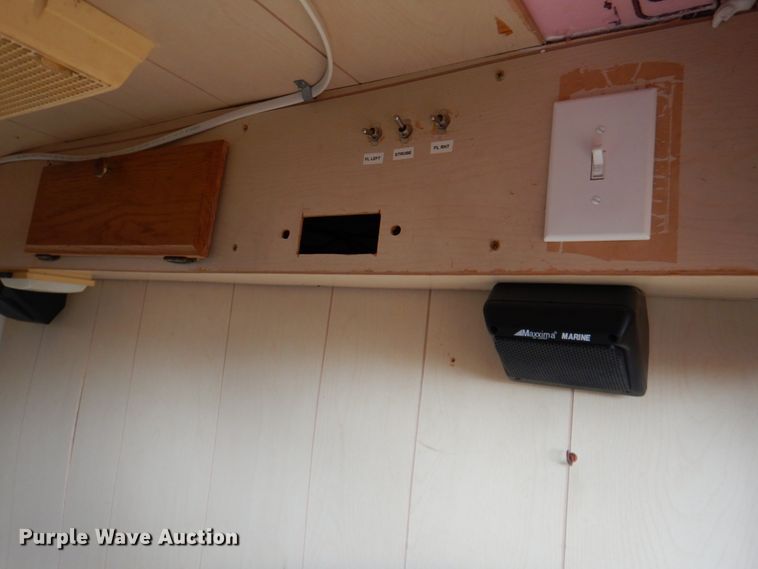 image for item DK1272 1999 Titan  enclosed cargo trailer