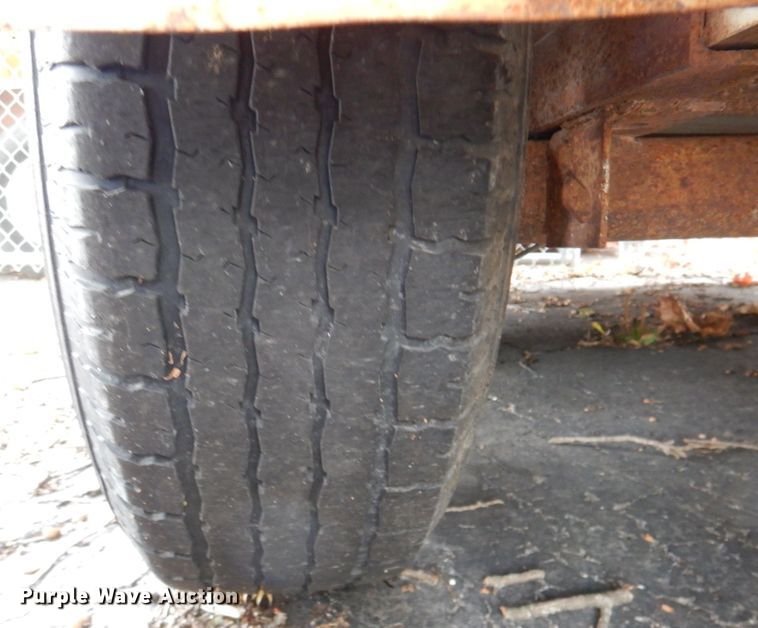 image for item DK1272 1999 Titan  enclosed cargo trailer