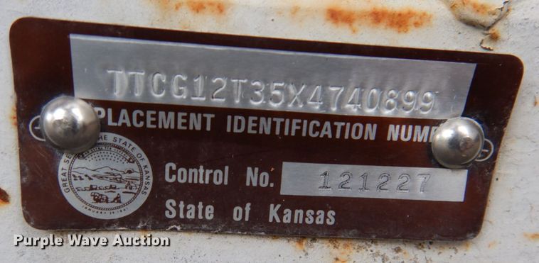 image for item DK1272 1999 Titan  enclosed cargo trailer