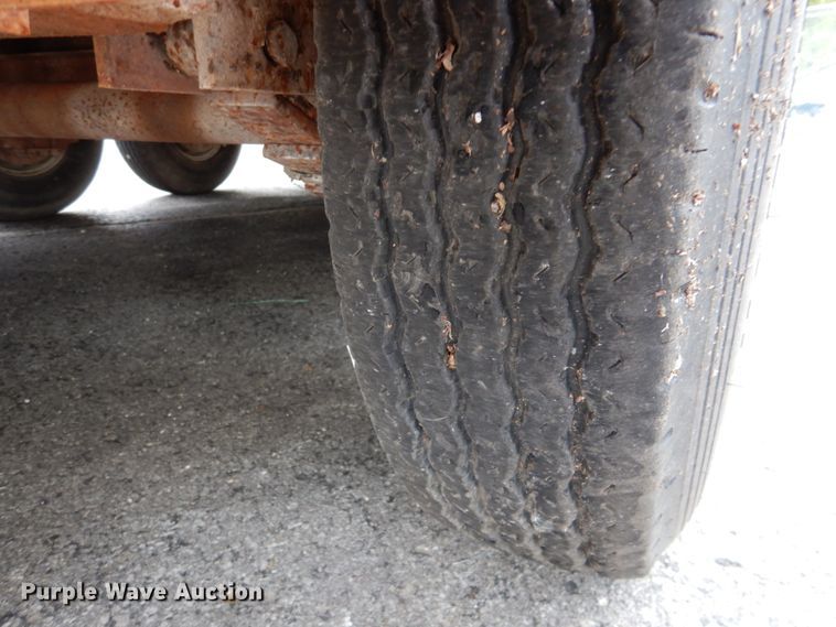 image for item DK1273 1999 Belshe T-2  equipment trailer