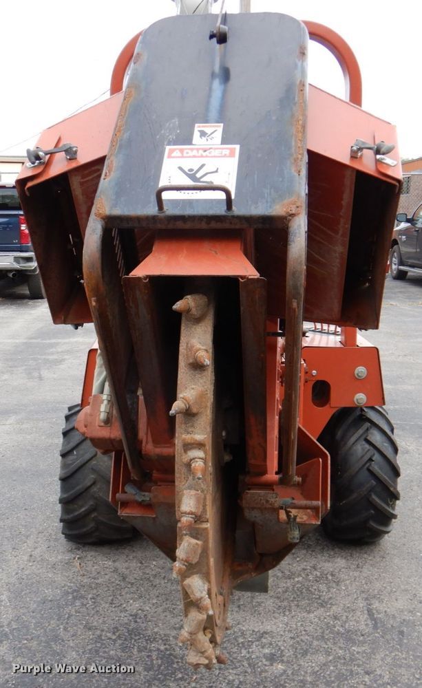 image for item DK1274 Ditch Witch 3500  rock saw