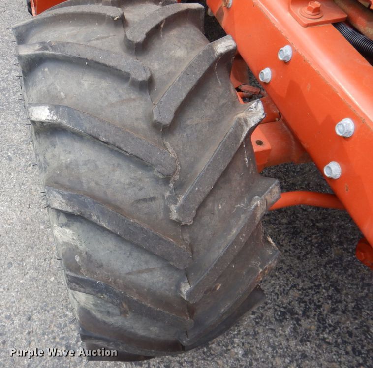 image for item DK1274 Ditch Witch 3500  rock saw