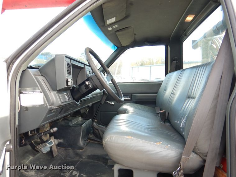 image for item DK1276 2001 Chevrolet C6500  utility / service truck