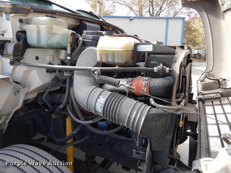 image for item DK1276 2001 Chevrolet C6500  utility / service truck