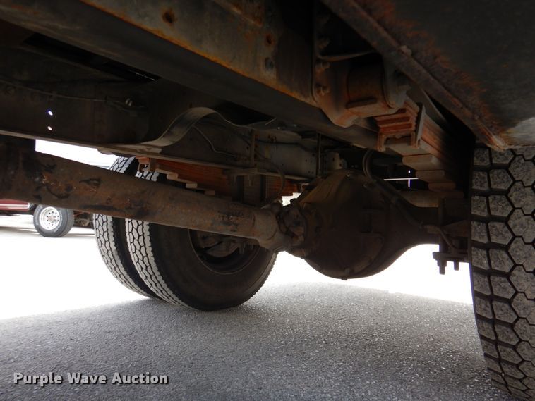 image for item DK1276 2001 Chevrolet C6500  utility / service truck