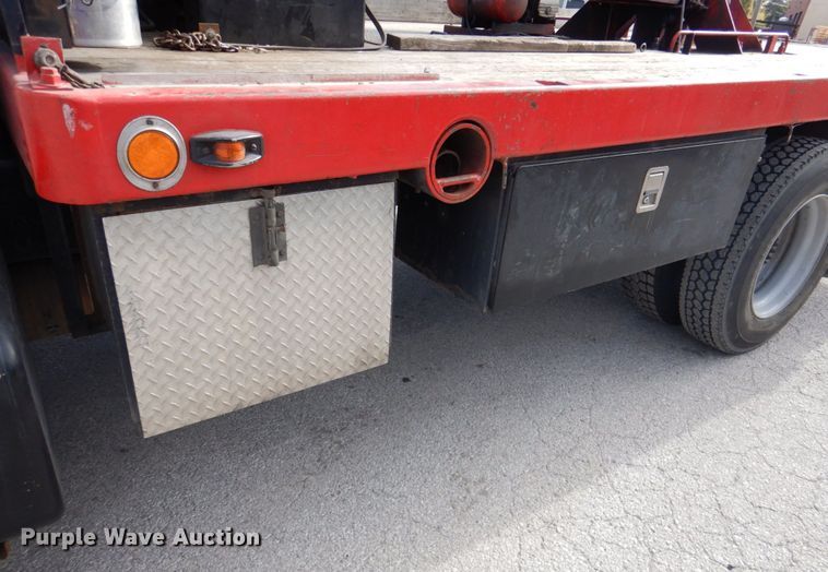 image for item DK1276 2001 Chevrolet C6500  utility / service truck