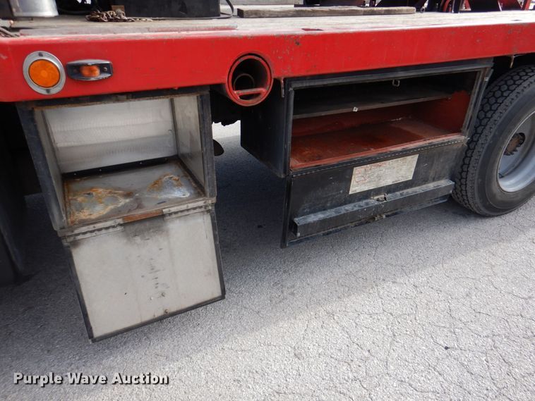 image for item DK1276 2001 Chevrolet C6500  utility / service truck