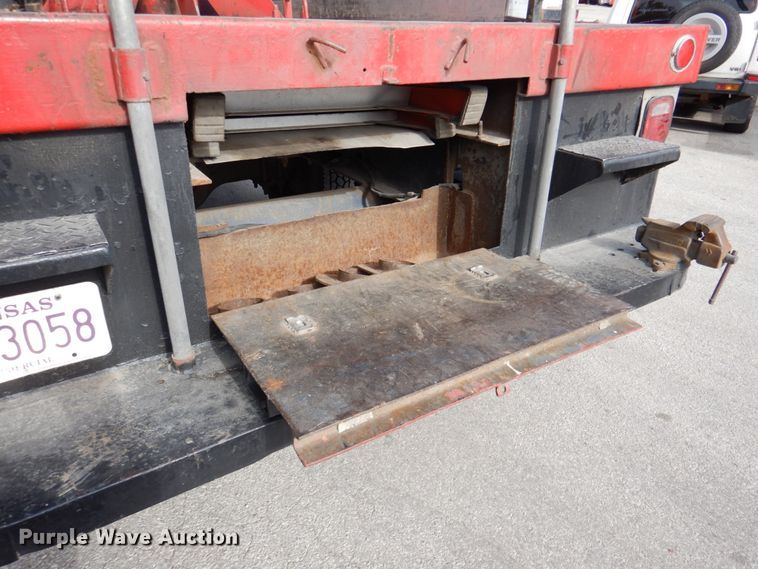 image for item DK1276 2001 Chevrolet C6500  utility / service truck