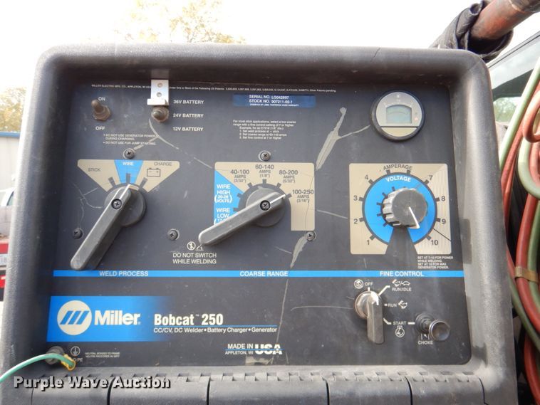 image for item DK1276 2001 Chevrolet C6500  utility / service truck