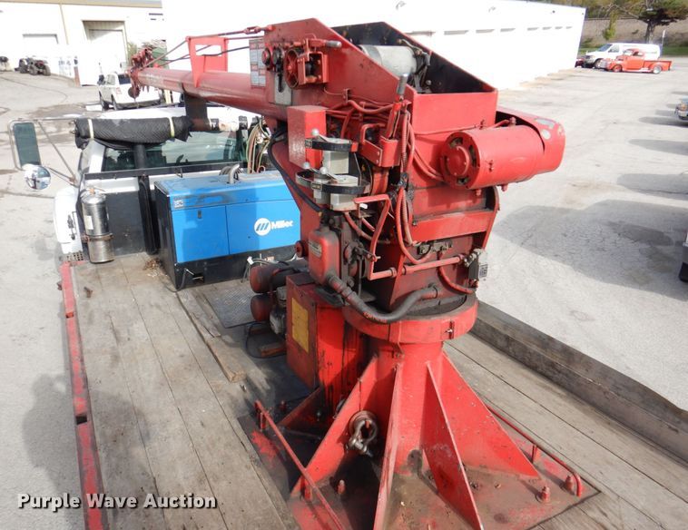 image for item DK1276 2001 Chevrolet C6500  utility / service truck