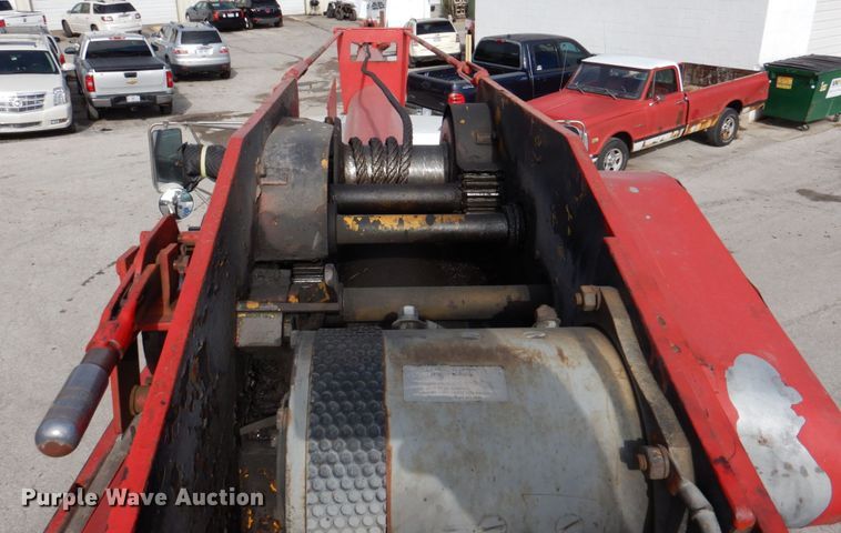 image for item DK1276 2001 Chevrolet C6500  utility / service truck