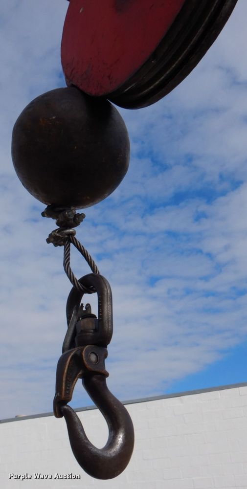 image for item DK1276 2001 Chevrolet C6500  utility / service truck