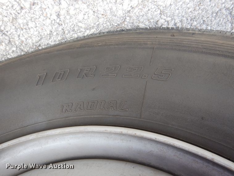 image for item DK1276 2001 Chevrolet C6500  utility / service truck