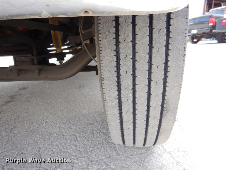 image for item DK1276 2001 Chevrolet C6500  utility / service truck