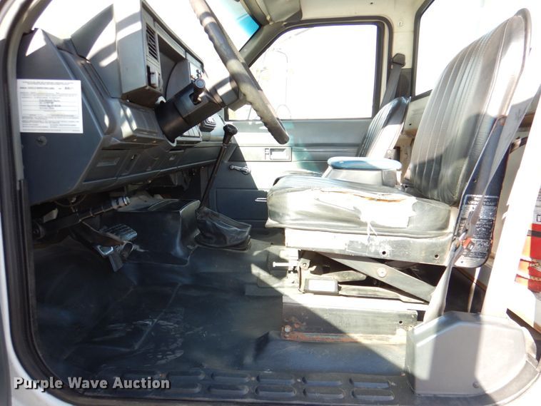 image for item DK1277 1995 Chevrolet Kodiak  flatbed truck with boom ladder