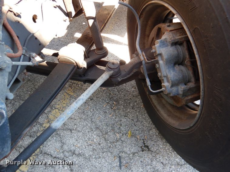 image for item DK1277 1995 Chevrolet Kodiak  flatbed truck with boom ladder