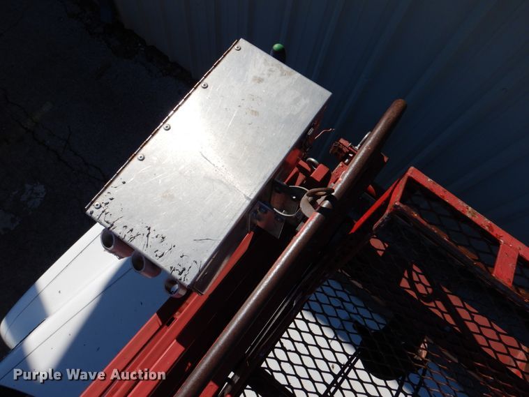 image for item DK1277 1995 Chevrolet Kodiak  flatbed truck with boom ladder