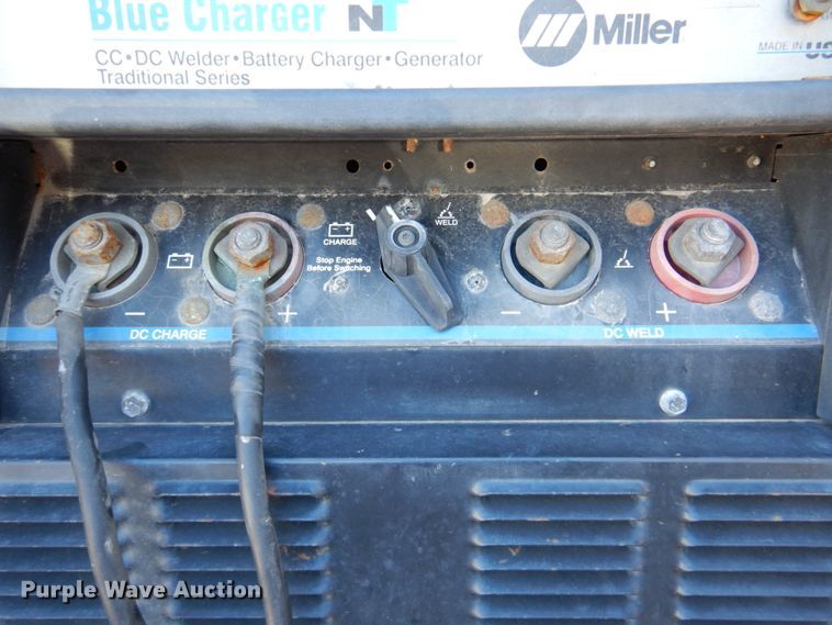 image for item DK1277 1995 Chevrolet Kodiak  flatbed truck with boom ladder