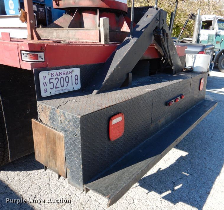 image for item DK1277 1995 Chevrolet Kodiak  flatbed truck with boom ladder