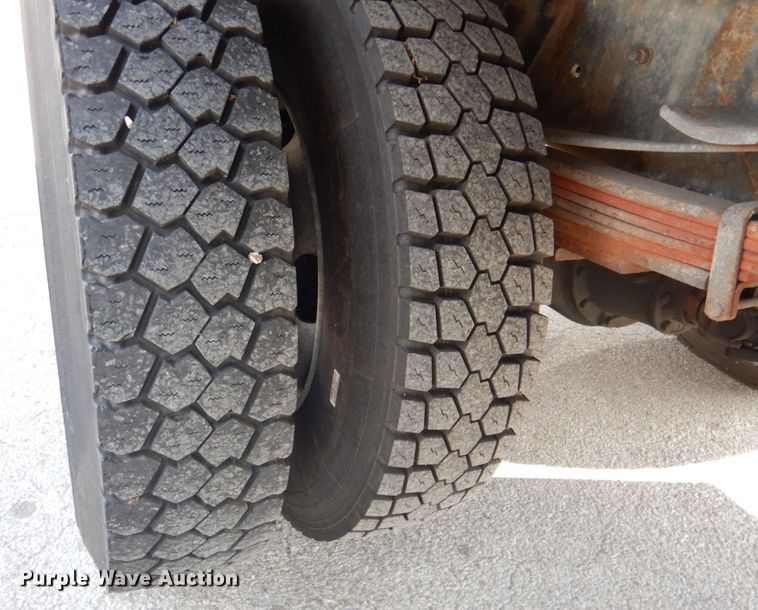 image for item DK1277 1995 Chevrolet Kodiak  flatbed truck with boom ladder