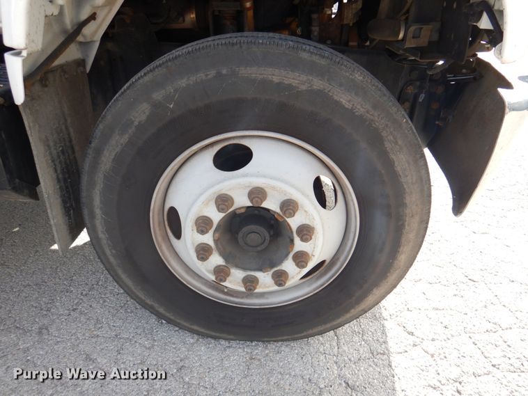 image for item DK1277 1995 Chevrolet Kodiak  flatbed truck with boom ladder