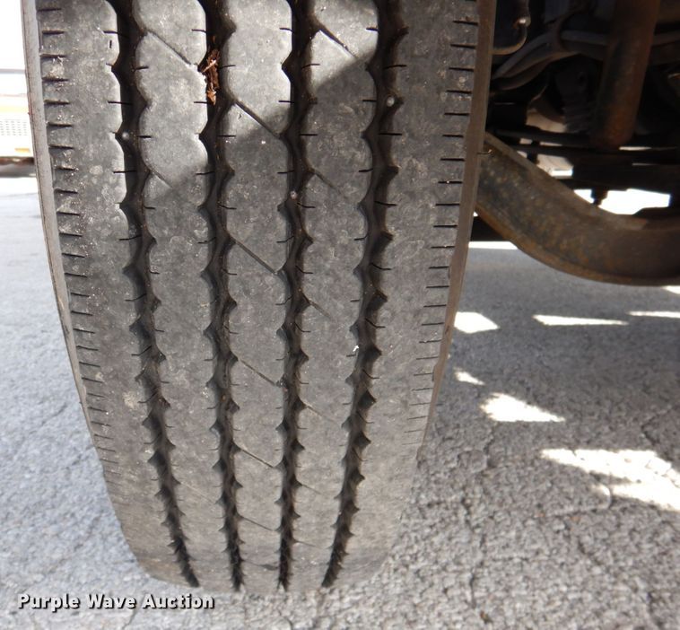 image for item DK1277 1995 Chevrolet Kodiak  flatbed truck with boom ladder