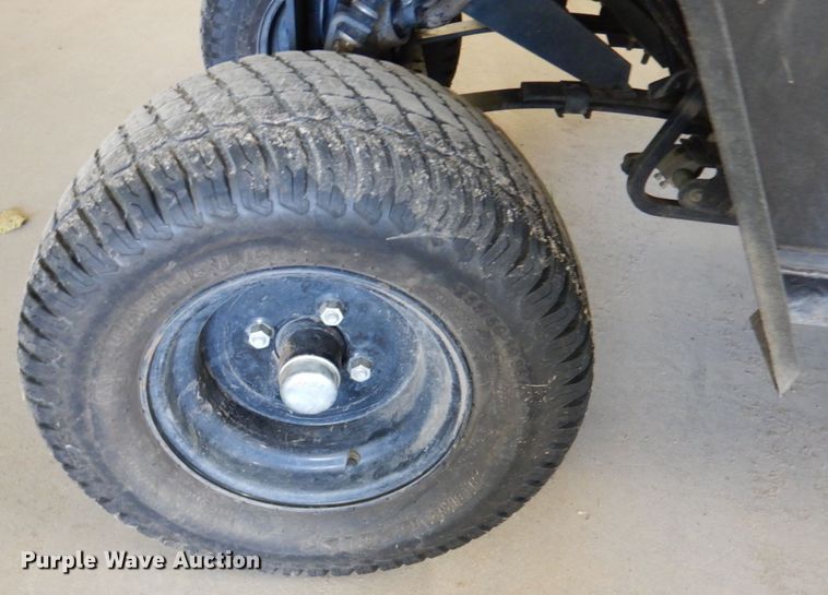 image for item DK1327 2010 EZGO ST400  utility vehicle