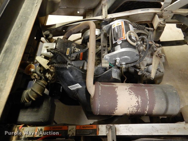 image for item DK1328 2007 Club Car Turf 2  utility vehicle