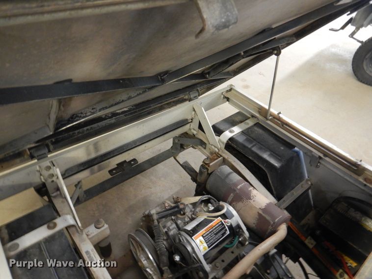 image for item DK1328 2007 Club Car Turf 2  utility vehicle