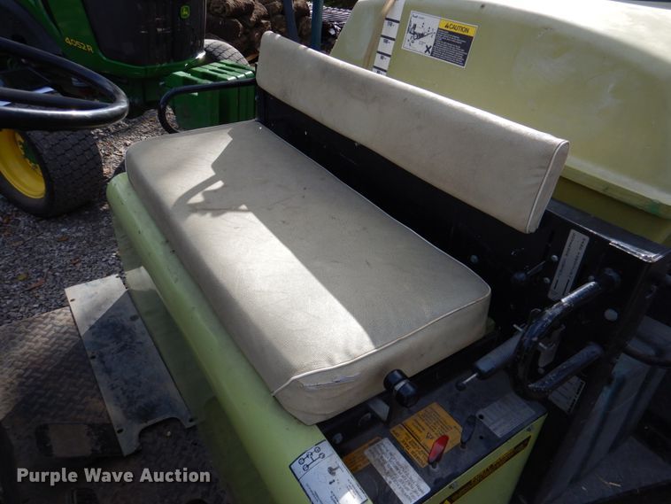 image for item DK1329 1992 Cushman 898630  utility vehicle