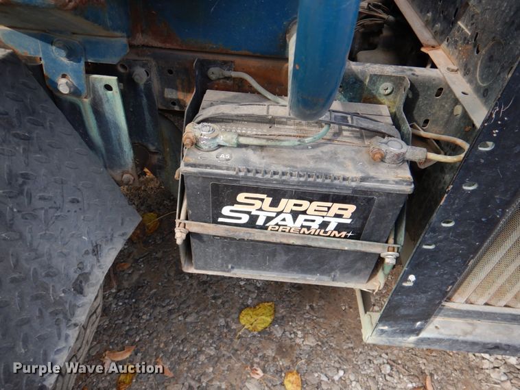 image for item DK1329 1992 Cushman 898630  utility vehicle