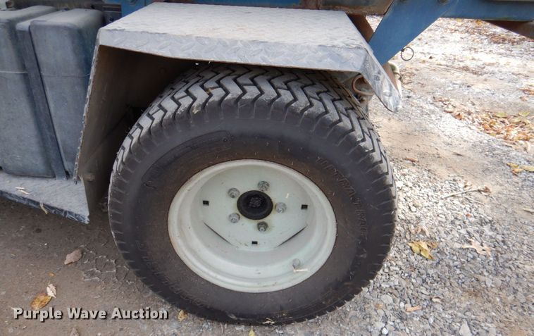 image for item DK1329 1992 Cushman 898630  utility vehicle