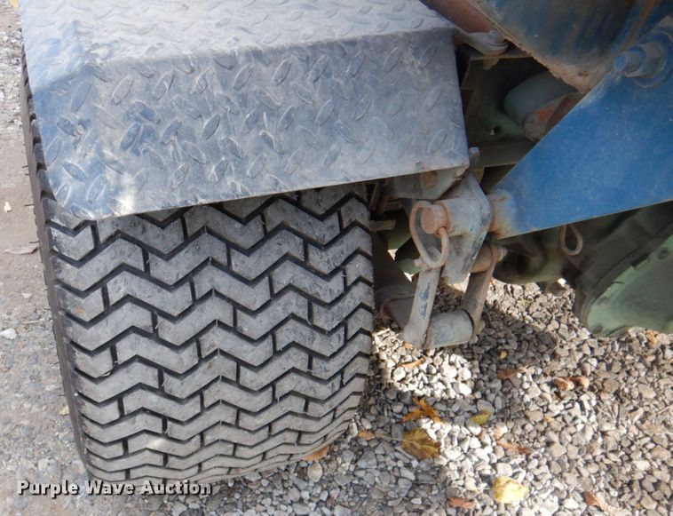 image for item DK1329 1992 Cushman 898630  utility vehicle