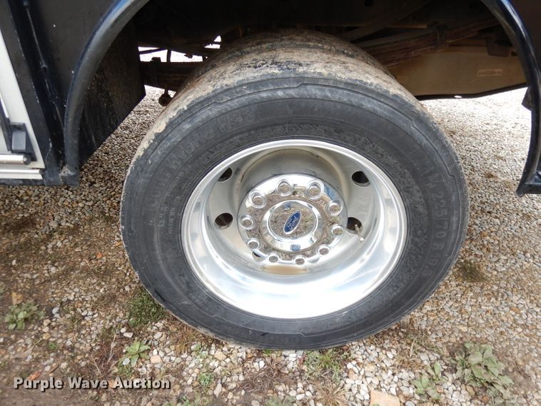 image for item DK3108 2012 Ford F550 Super Duty XLT  SuperCab flatbed truck