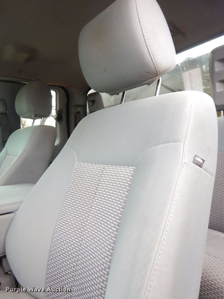 image for item DK3108 2012 Ford F550 Super Duty XLT  SuperCab flatbed truck