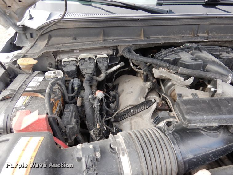 image for item DK3108 2012 Ford F550 Super Duty XLT  SuperCab flatbed truck