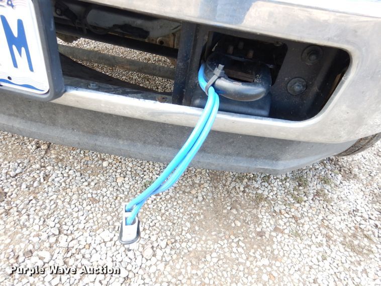 image for item DK3108 2012 Ford F550 Super Duty XLT  SuperCab flatbed truck