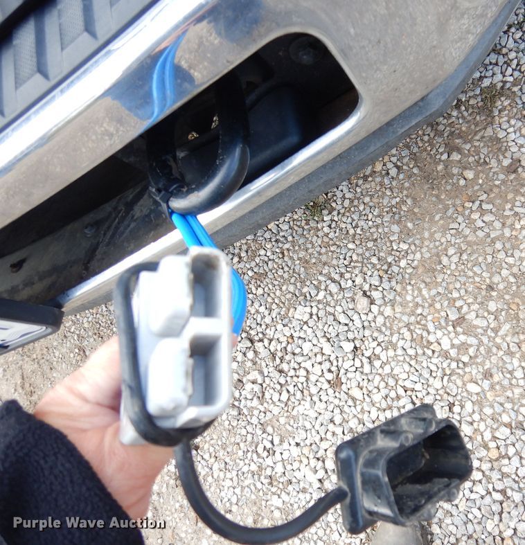 image for item DK3108 2012 Ford F550 Super Duty XLT  SuperCab flatbed truck