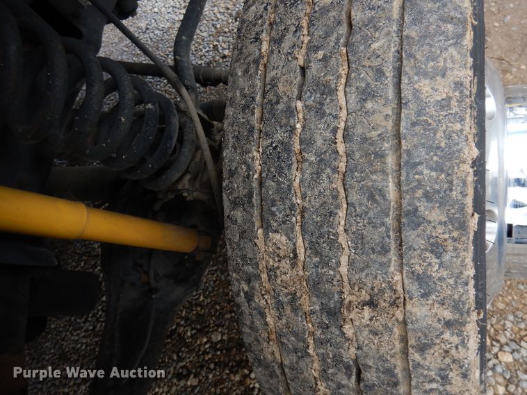 image for item DK3108 2012 Ford F550 Super Duty XLT  SuperCab flatbed truck