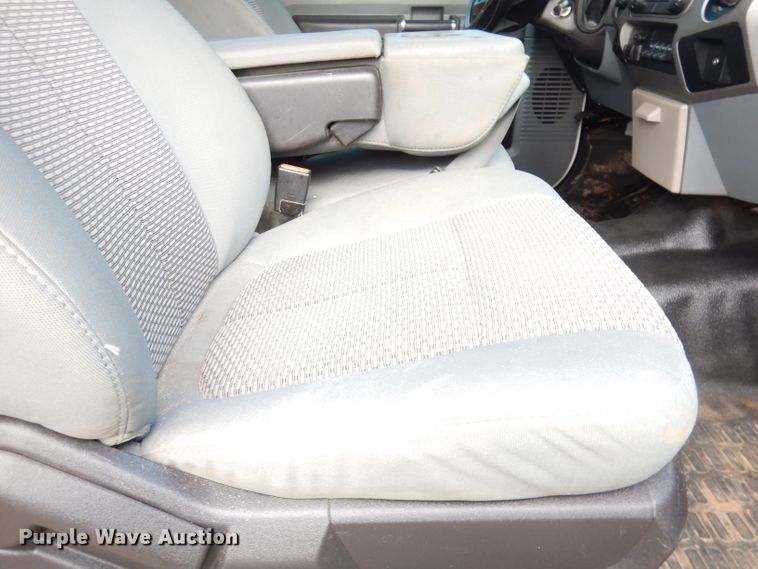 image for item DK3108 2012 Ford F550 Super Duty XLT  SuperCab flatbed truck