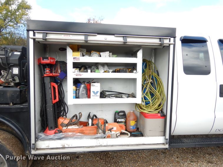 image for item DK3108 2012 Ford F550 Super Duty XLT  SuperCab flatbed truck